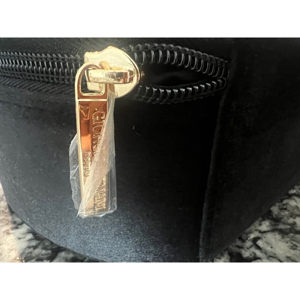 Giorgio Armani Beauty Black Velvet Round Vanity Case Cosmetic Bag Gold Logo - Picture 3 of 8